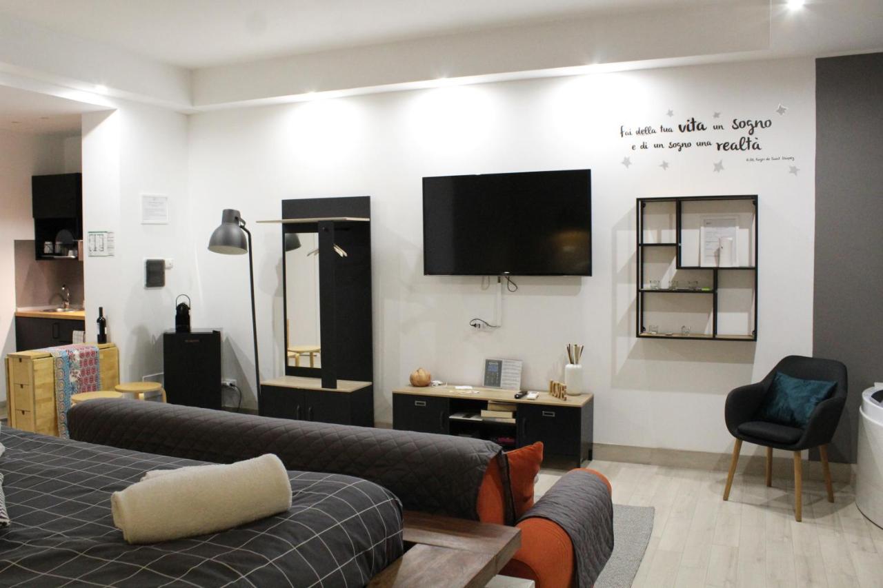 La Petite Famille Lejlighedshotel Corchiano Eksteriør billede
