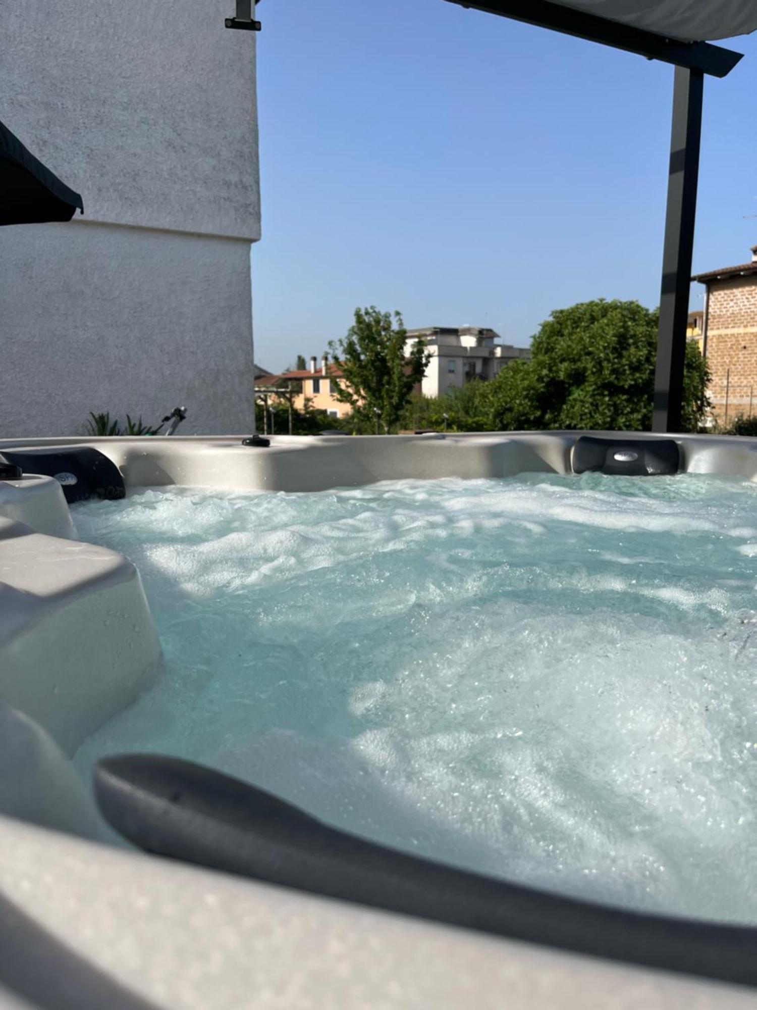 La Petite Famille Lejlighedshotel Corchiano Eksteriør billede